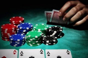 Ba mẹo hay để bắt bài của đối thủ khi chơi Poker online