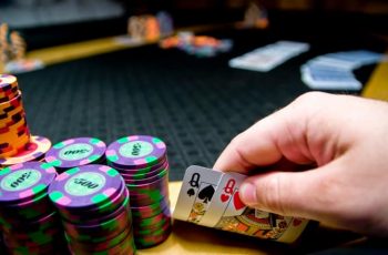 Trầm trồ với những mẹo chơi Poker cho người mới bắt đầu